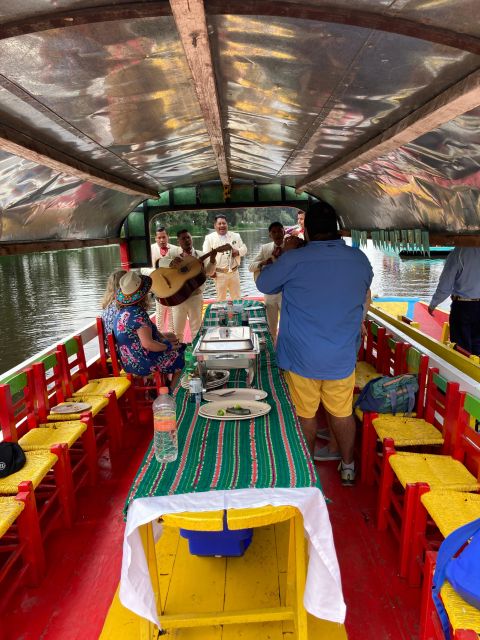 Mexico: Coyoacan & Xochimilco: VW Bus, Boat, Brunch & Fun - Group Sizes and Ages