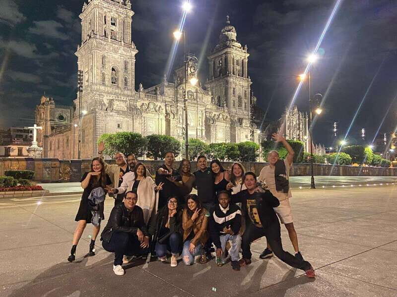 Mexico: Historic Center Nightlife Tour with Drinks - Exploring the Mexico City Nightlife Tour