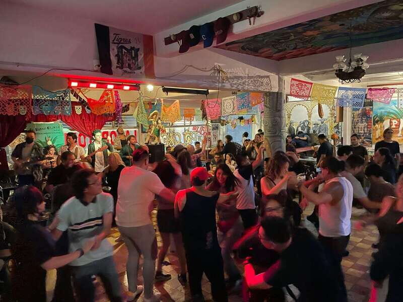 Mexico: Historic Center Nightlife Tour with Drinks - The Value of the Mexico City Nightlife Tour