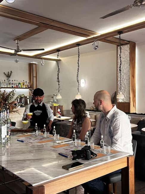 Mezcales tradicionales: Experiencia de Sabores con Historia - Key Points