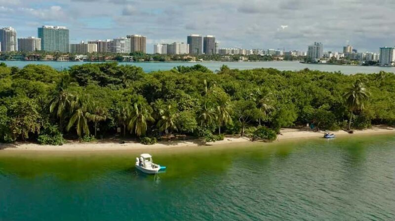 Miami: 4-Hour Island Hopping Boat Trip with Floating Mat - An Authentic Look at Miami’s Waterways
