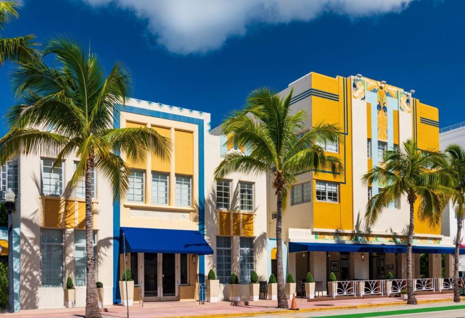 Miami Art Deco Architecture Walking Tour - Language and Group Type