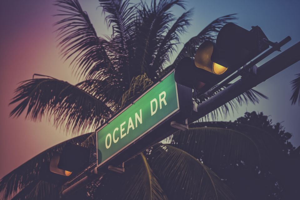 Miami Beach Art Deco & History Non-Touristy Walking Tour - Cuban Migration Impact