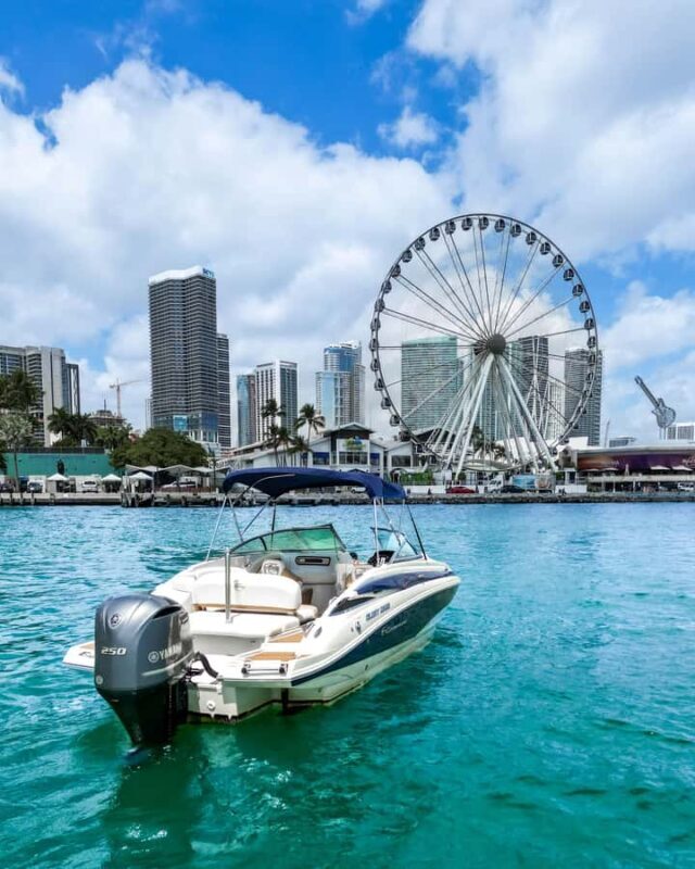 Miami: Celebrity mansions home tour & Private island charter - An Authentic and Flexible Miami Boat Tour