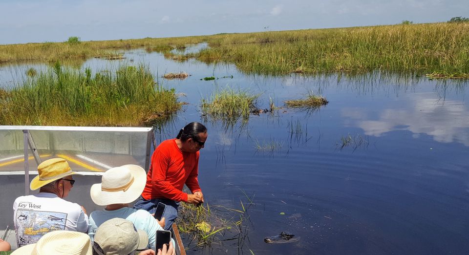 Miami: Everglades Full-Day Tour With 2 Boat Trips and Lunch - Traveler Experiences