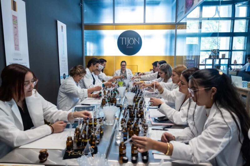 Miami: Express Perfume Making Workshop - The Value of a Personalized Perfume