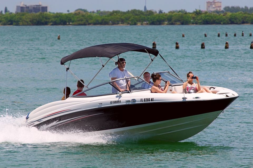 Miami: Guided Miami Beach Speedboat Tour - Frequently Asked Questions