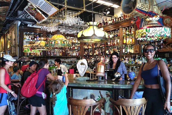 Miami Little Havana Nightlife Music Dinner and Drinks - Immersive Tour in Little Havana