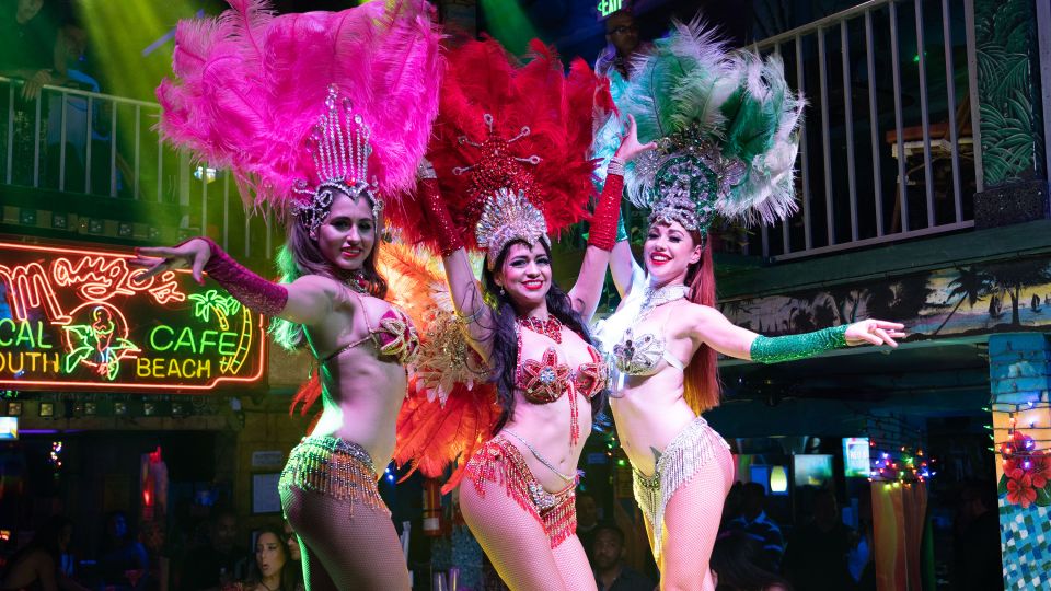 Miami: Mangos Tropical Cafe Dinner & Show - Flexible Cancellation Policy