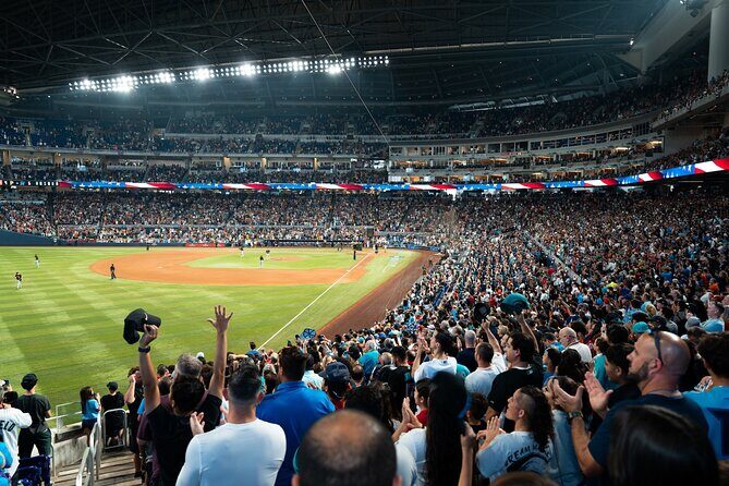 Miami Marlins Baseball Game at LoanDepot Park - Practical Tips for Visitors