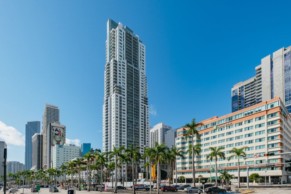 Miami: Millionaires Row Bay Cruise & Sightseeing Bus Tour - Bilingual Commentary and Narration