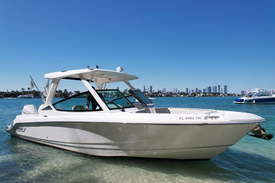 Miami: Private Star Island, Miami Skyline & Miami River Tour - Key Points