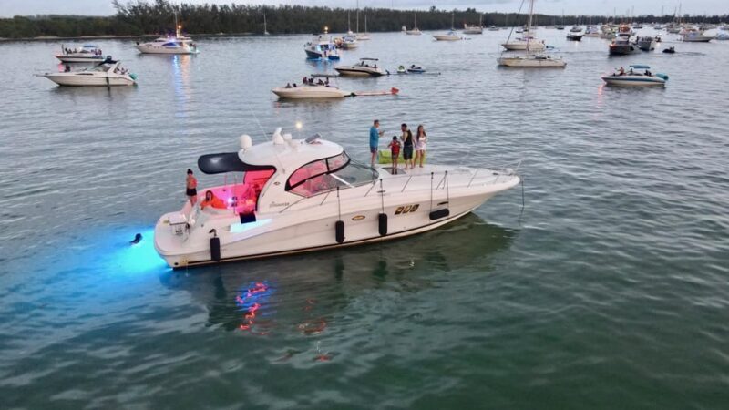 Miami: Private Yacht Charter - A Closer Look at the Experience