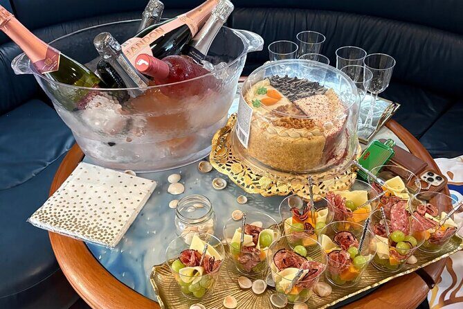 Miami Private Yacht Cruise  Discover Iconic Water Views - The Practicalities: Timing, Meeting Point, and Comfort