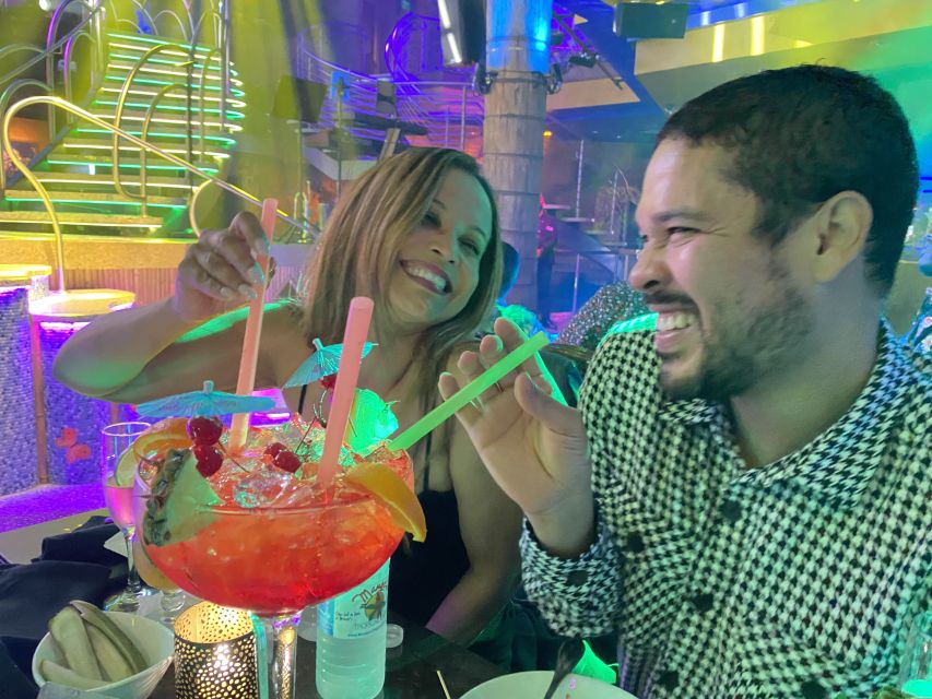 Miami: Salsa & Bachata Dance Lessons, Mojito Cocktail, 3 Appetizers, Nightclub - Key Points