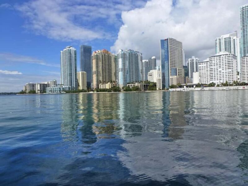 Miami Skyline Cruise of Millionaire Homes on Biscayne Bay - The Itinerary in Detail
