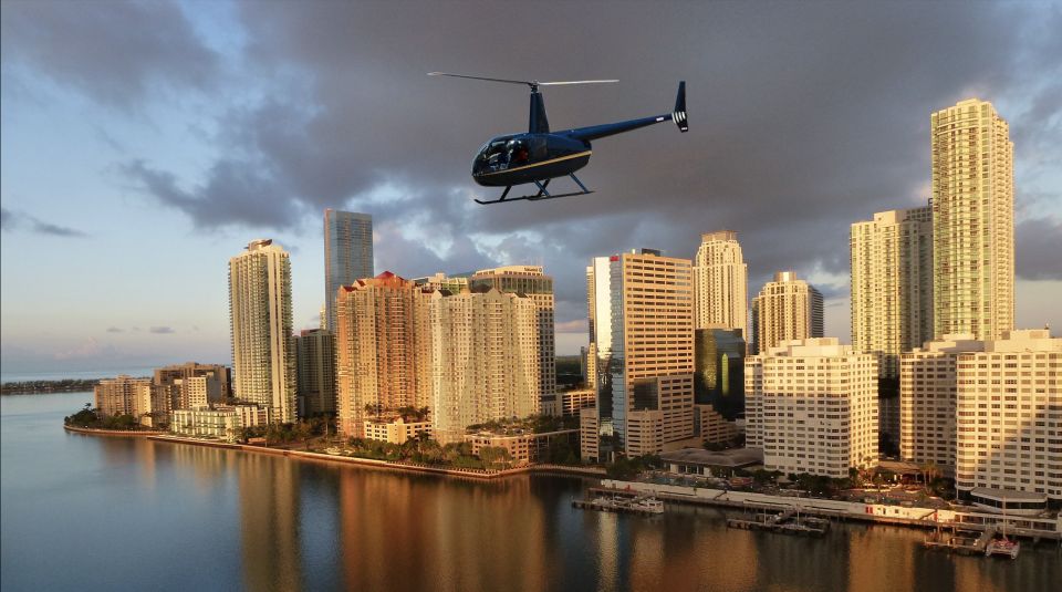 Miami: South Beach 30-Min Private Luxury Helicopter Tour - Panoramic Sights