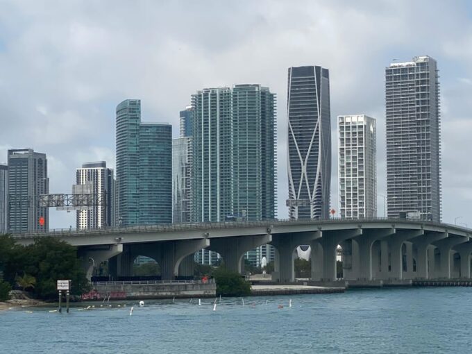 Miami: South Beach Millionaire Homes Sightseeing Cruise - Booking and Reservations