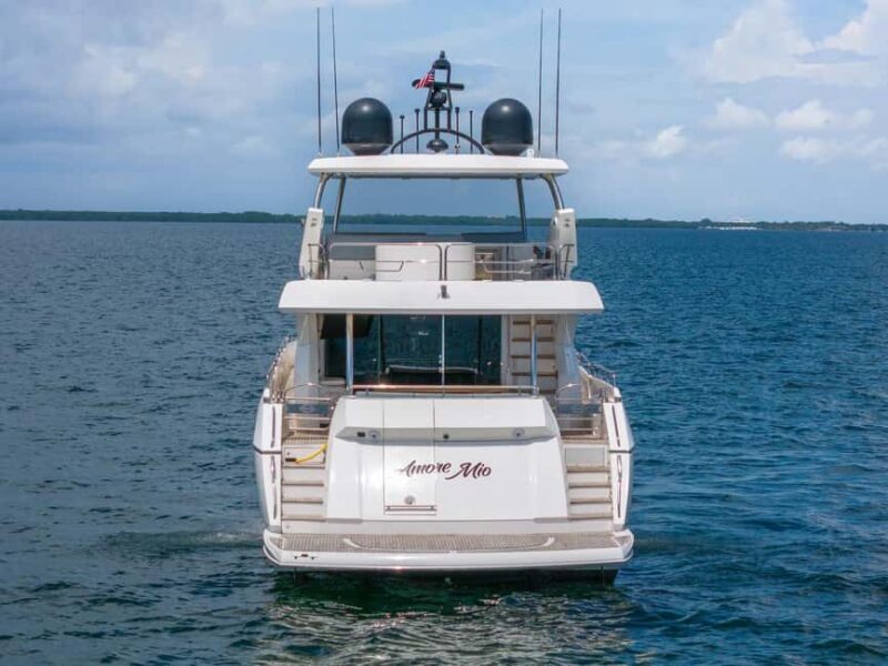 Miami: Sunseeker 80 Yacht Charter with Crew - Key Points