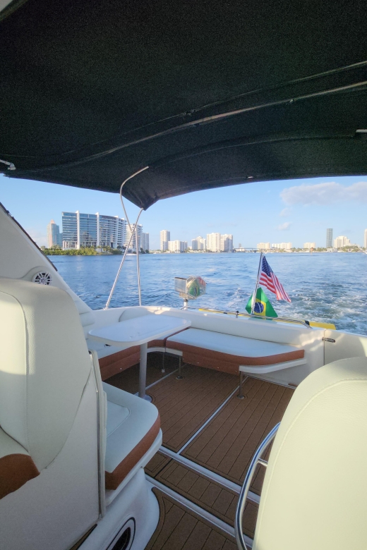 Miami: Yacht Cruise Biscayne Bay, Miami Beach and Sand Bar - Frequently Asked Questions