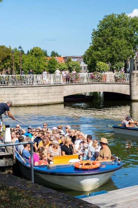 Middelburg: City Canal Cruise - Tips for Travelers