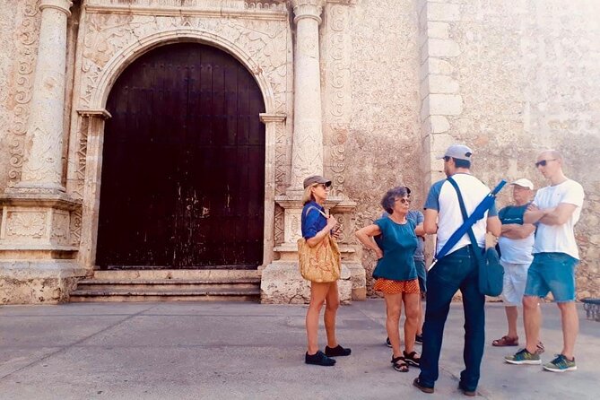 Mike&Duck Walking Tour Merida - Cenotes and Mythology