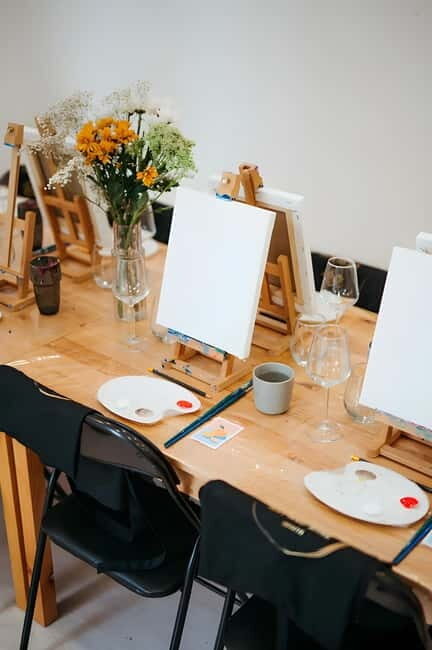 Milan: Art and Wine Painting Experience - Champagne edition - Why This Experience Works for Different Travelers