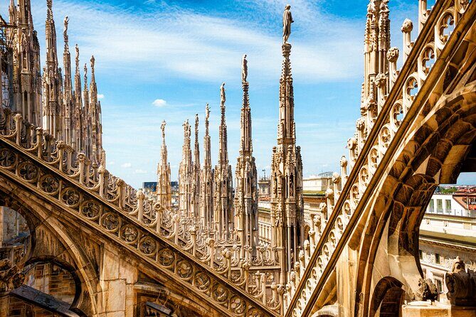 Milan: Cathedral and Duomo's Rooftop Guided Tour - Final Stop: San Gottardo in Corte