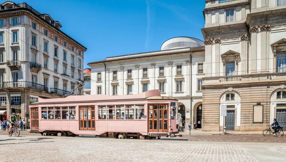 Milan: City Center & Last Supper Walking Tour - Exploring Sforza Castle