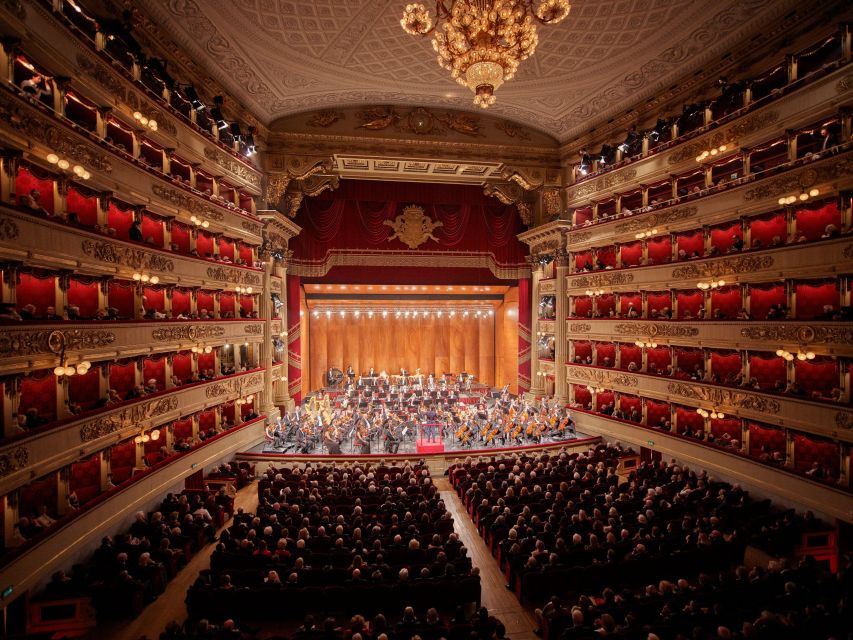 Milan: Comfortable Private Tour for Senior Travelers - Private Pickup and Drop-off
