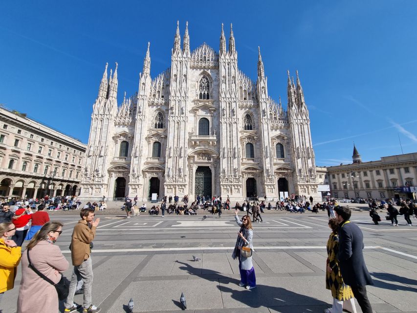 Milan: Duomo Rooftop and Cathedral Guided Tour With Tickets - Guided Tour: Explore Milan Cathedral and Rooftops