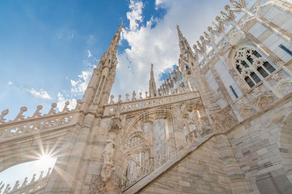 Milan: Duomo Rooftop and Cathedral Guided Tour With Tickets - Ask Away