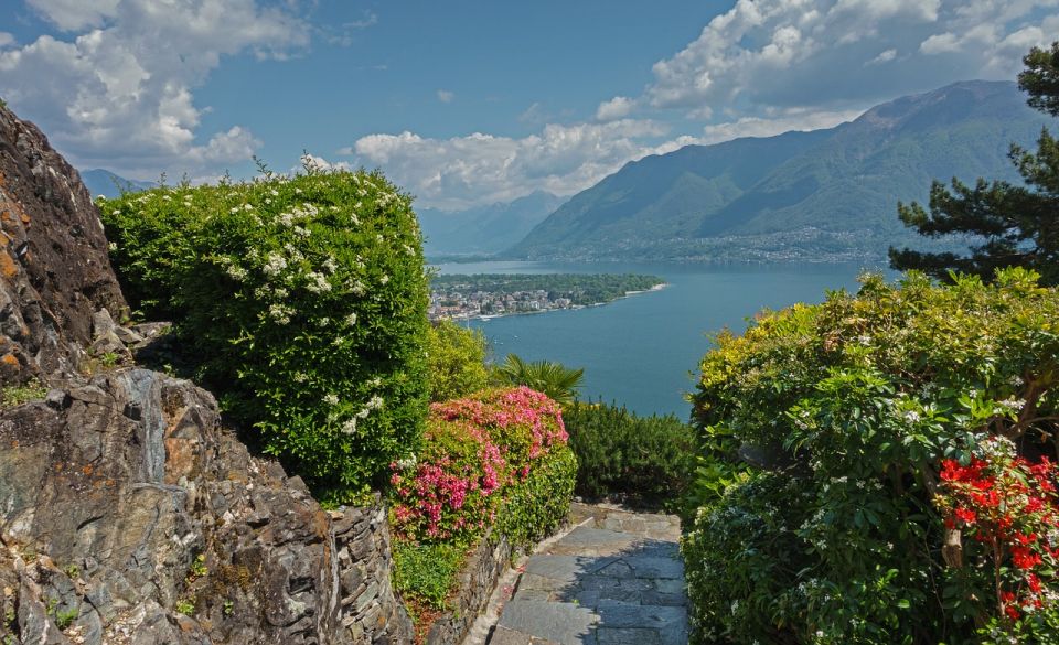 Milan / Lake Maggiore / Arona - Ferrari Tour - Activity Description