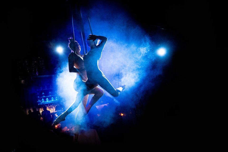 Milan: Maison Milano Saturday Dinner and Show - Culinary Delights