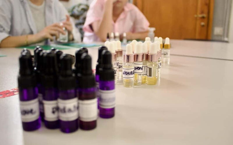Milan: Make Your Custom Perfume Workshop - A Closer Look at the Milan Perfume Workshop