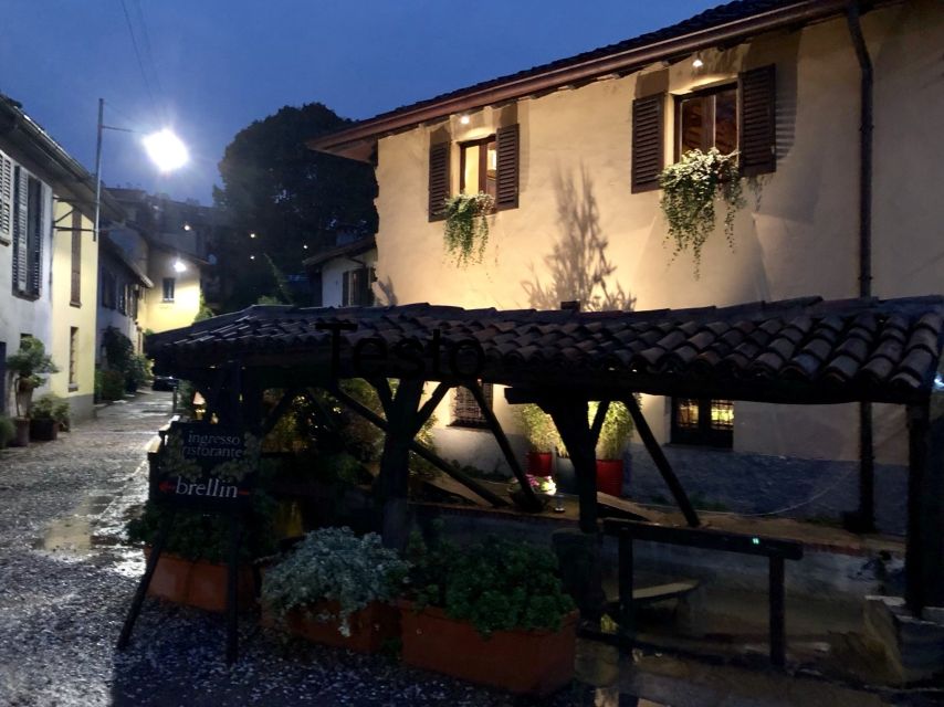 Milan Off the Beaten Path: 3-Hour Walking Tour - Piazza Dei Mercanti