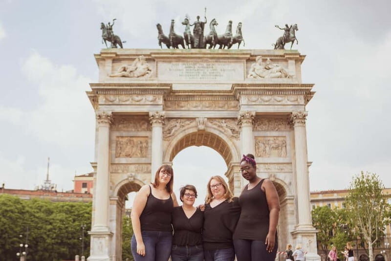 Milan: Photoshoot with a Trilingual Fashion Photographer - A Complete Look at the Milan Photoshoot Experience