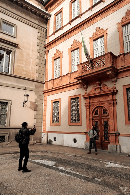 Milan Postcard Viewpoints Walk With Locals - Travel Bloggers - Ask Away