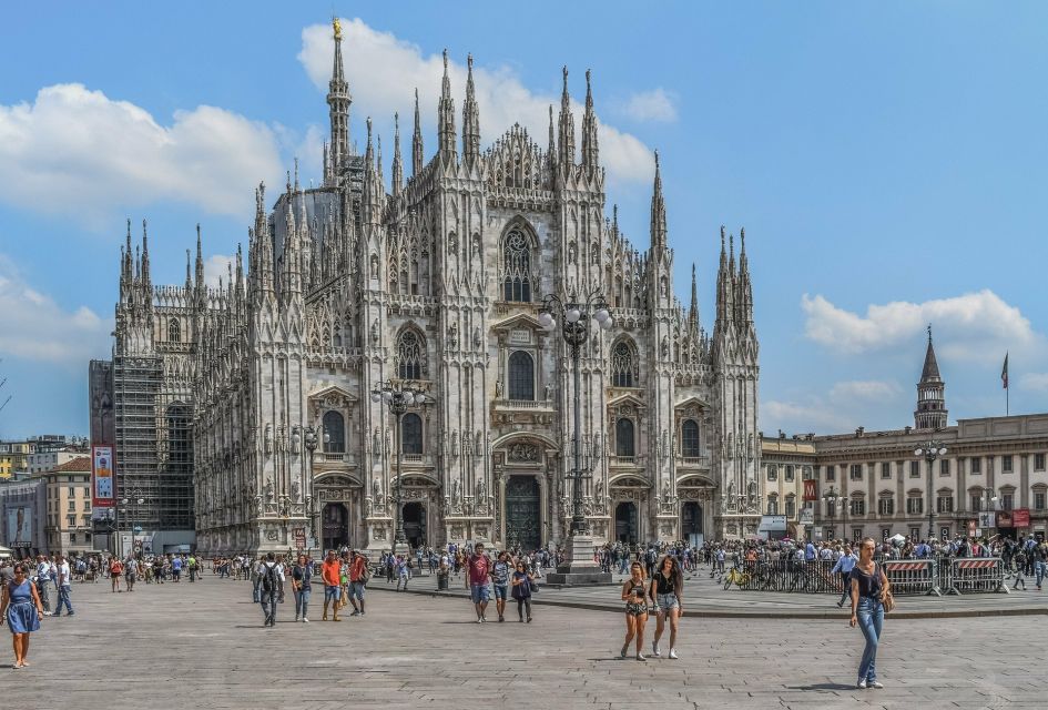 Milan: Private Guided Walking Tour With Aperitif - Key Points