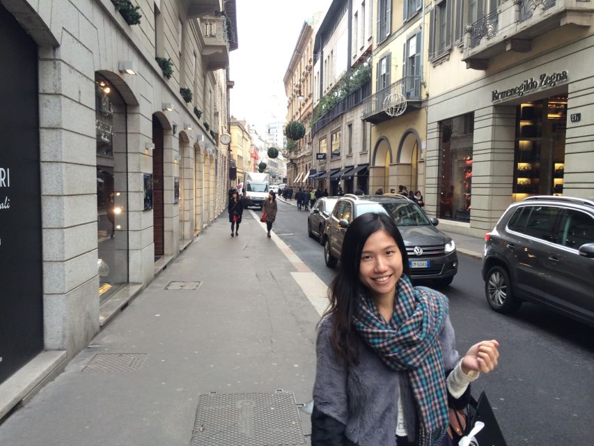 Milan: Private Sightseeing & Shopping Tour With a Local - Tour Logistics and Important Information