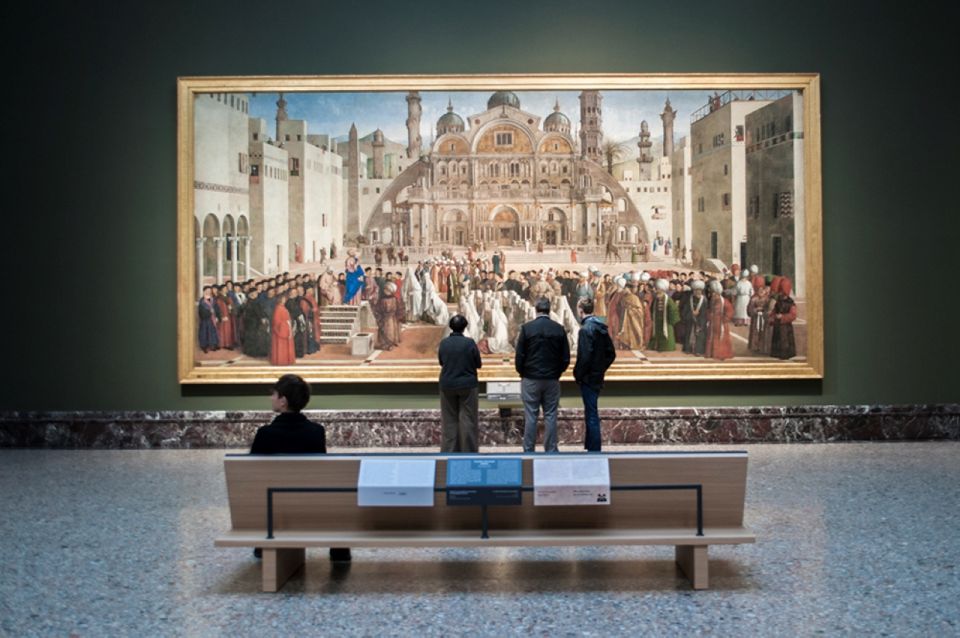 Milan: Private Tour - La Scala, Pinacoteca & Gelato Tasting - Strolling Through Brera District