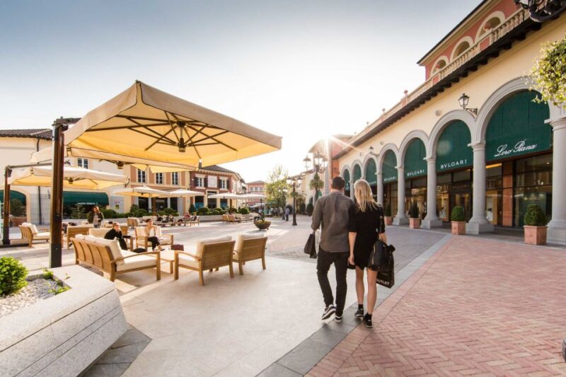 Milan: Serravalle Designer Outlet Roundtrip Bus Transfer - Key Points