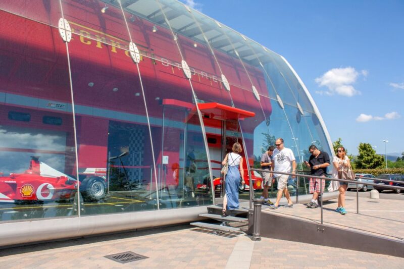Milan: Serravalle Designer Outlet Roundtrip Bus Transfer - Booking Process and Pricing