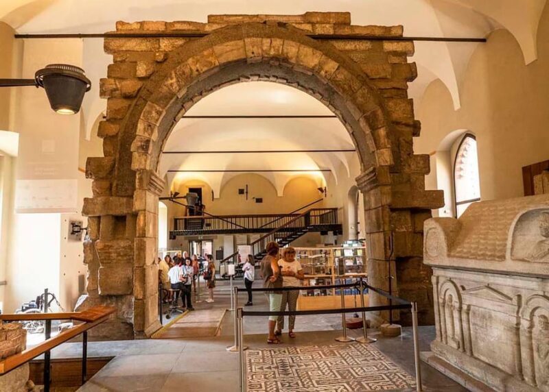 Milan: Sforza Castle and Michelangelo's Masterpieces Tour - Exploring Milans Renaissance Heart