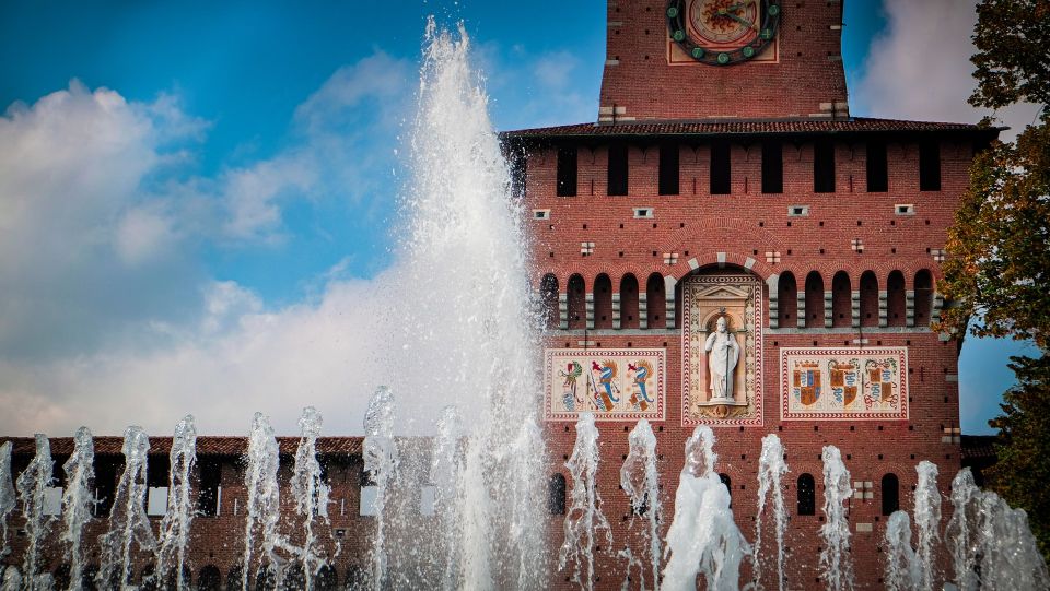 Milan: Sforza Castle and Parco Sempione Private Walking Tour - Key Points
