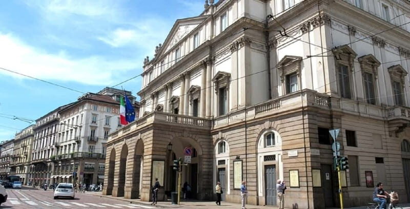 Milan: Skip-the-Line La Scala Museum Tour + Hop On Hop Off - FAQ