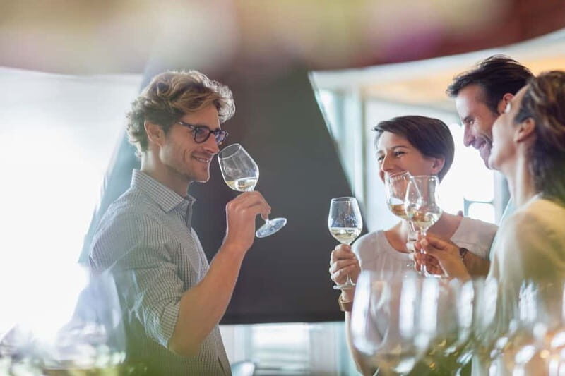 Milan: Small Group - Duomo & Rooftop, Wine & Food Tasting - What to Expect from the Tour