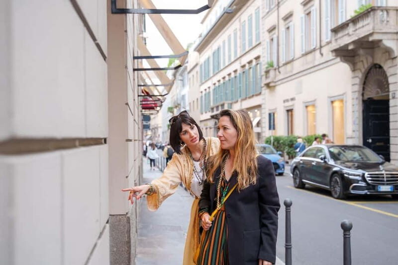 Milan: Tour of Milan's streets with a personal shopper - The Final Aperitif: A Perfect Ending