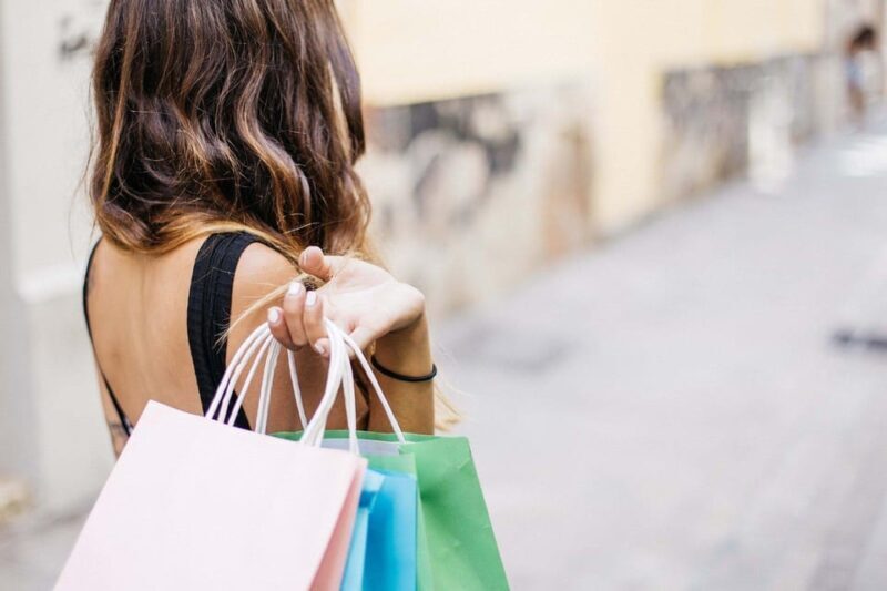 Milan: Tour Personal Shopping with a Stylist - What’s Included and What’s Not