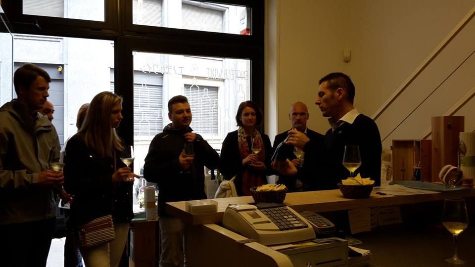 Milan: Wine Tasting With an Italian Sommelier - Meeting Point and Duration